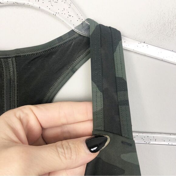 ATHLETA | Green Camo Print Contender Mesh Accent Sports Bra Women’s Size Small - Picture 5 of 10